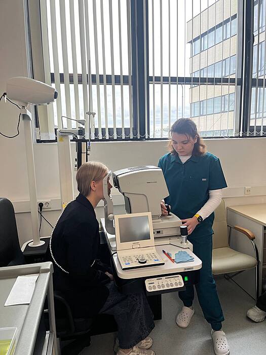 Студенты САФ ИГУ побывали на экскурсии в Клинике